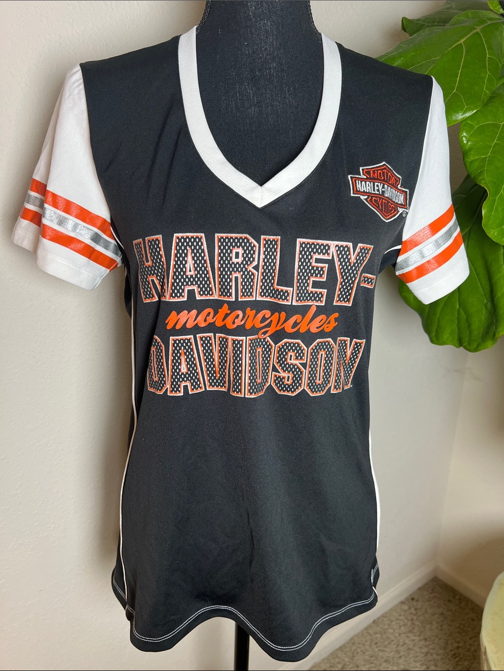 Harley-Davidson Women’s Racing/Sport Jersey Pullover V-Neck Top Shirt Large